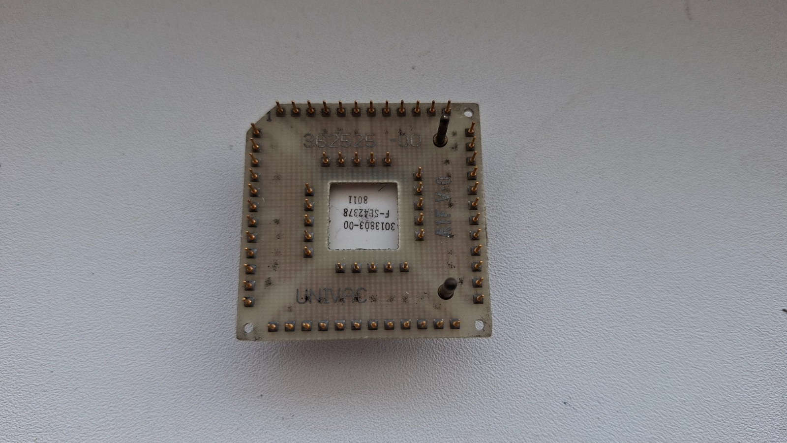 UNIVAC CPU 3625250-00 very rare UNIVAC unknown vintage CPU GOLD qty: 1