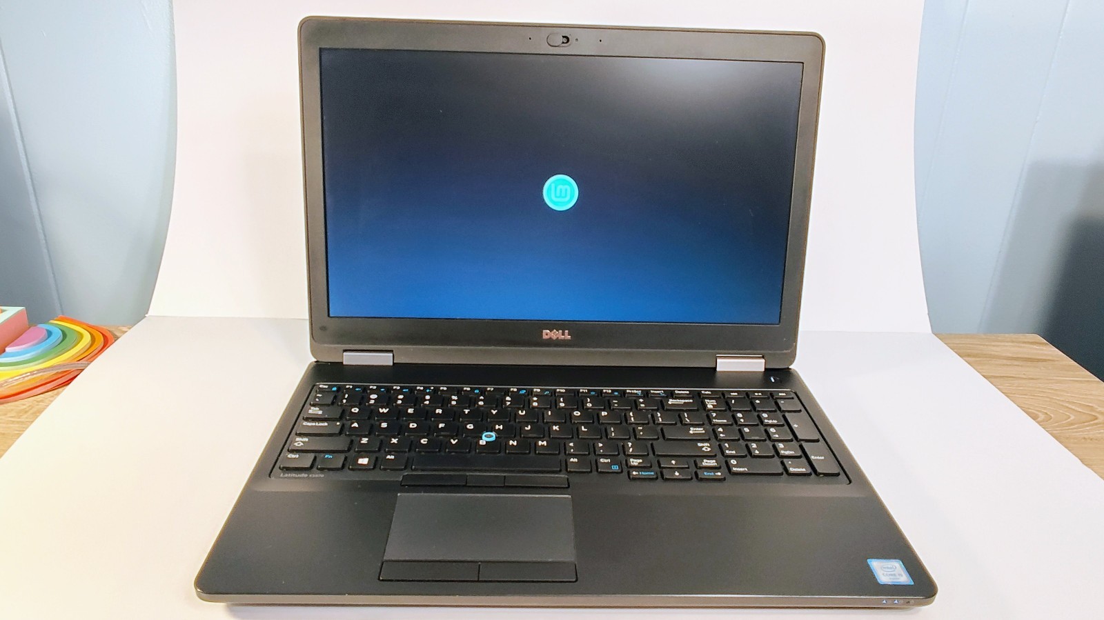 Dell Latitude E5570 Laptop | 16GB RAM | 256GB SSD | Linux Mint 22 | Fast & Relia