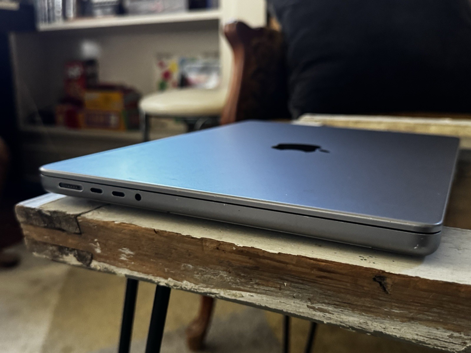 Apple 2023 14-inch MacBook Pro M2 Max / 96GB RAM / 4TB SSD / 38-Core GPU