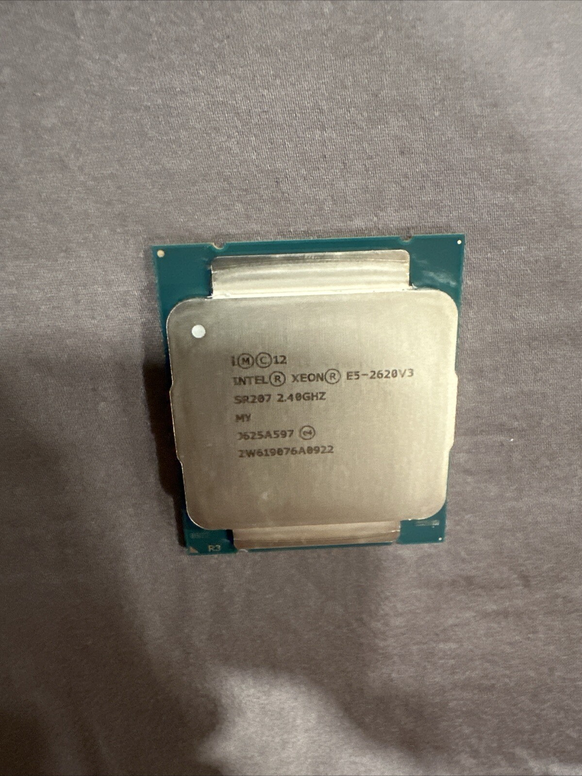 Intel Xeon E5-2620 V3