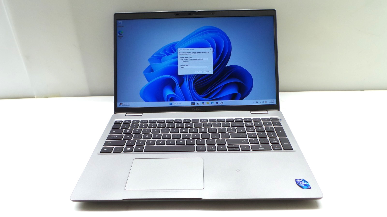 Dell Latitude 5520 15.6″ | i7-1185G7 3.00GHz | 16GB RAM 512GB NVMe | WIN 11 PRO