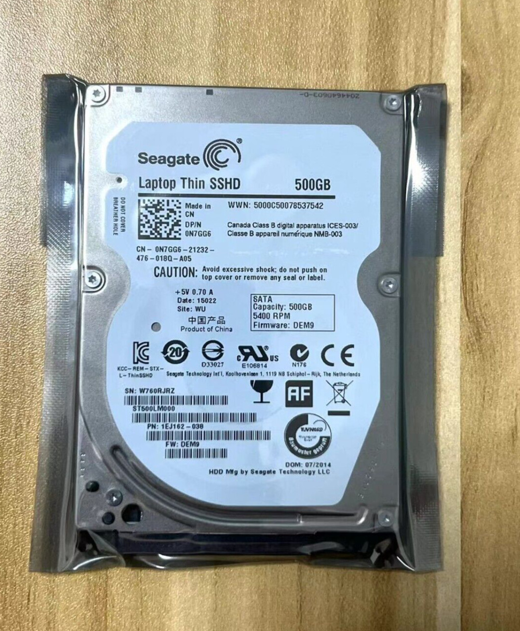 Seagate 2.5″ Laptop Thin SSHD 500 GB ST500LM000 5400 8GB Hybrid HARD DRIVE