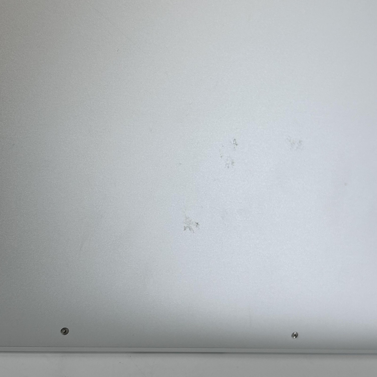 MacBook Pro 16 Touch Bar Silver 2019 2.4 GHz i9 32GB 4TB SSD Radeon Pro 5500M