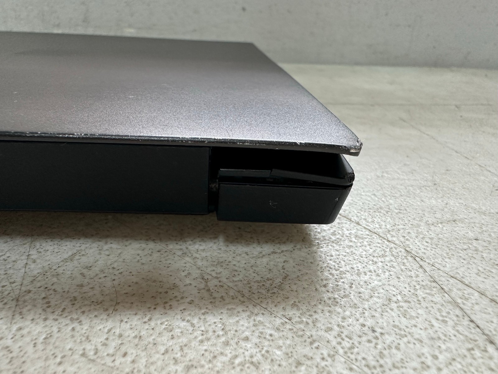 Lenovo ThinkPad E14 (i5-10210U @ 1.60, 8GB RAM, Boot to Bio) NO HD/ADAPTER