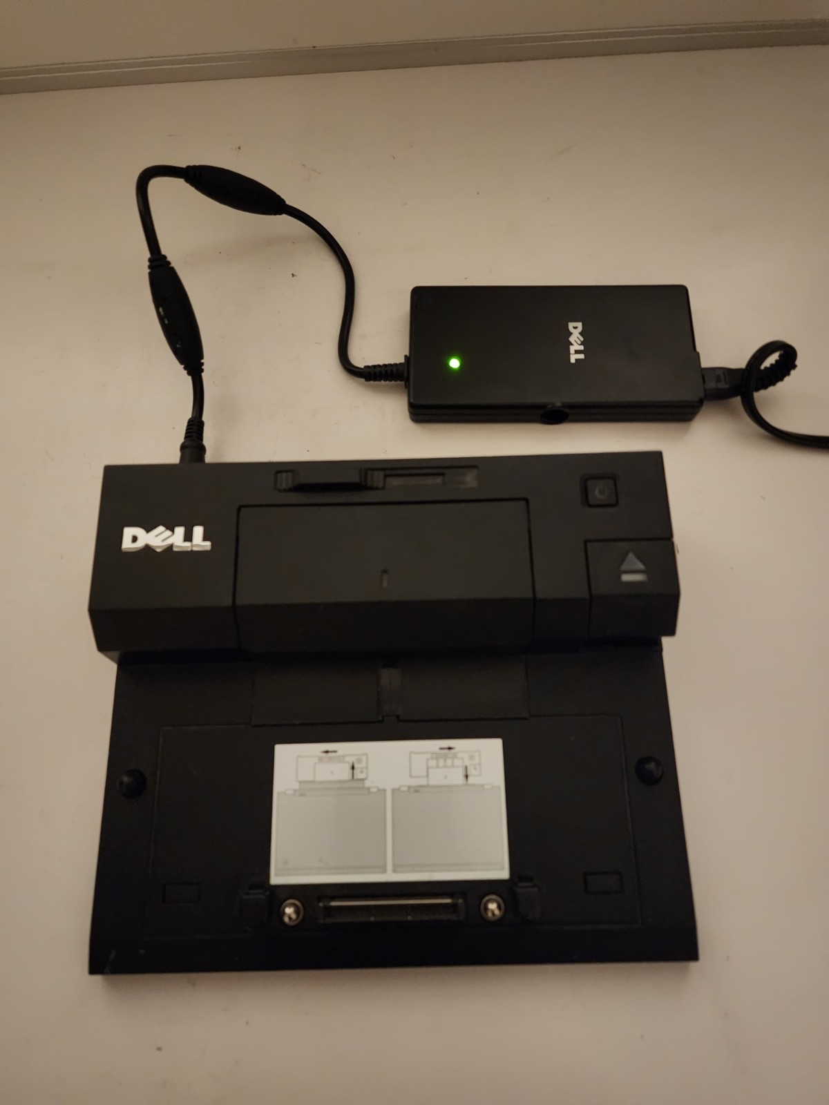 Dell Inc PRO3X Docking Station With Dell PA-12 Family DA65NS3-00 Adapter