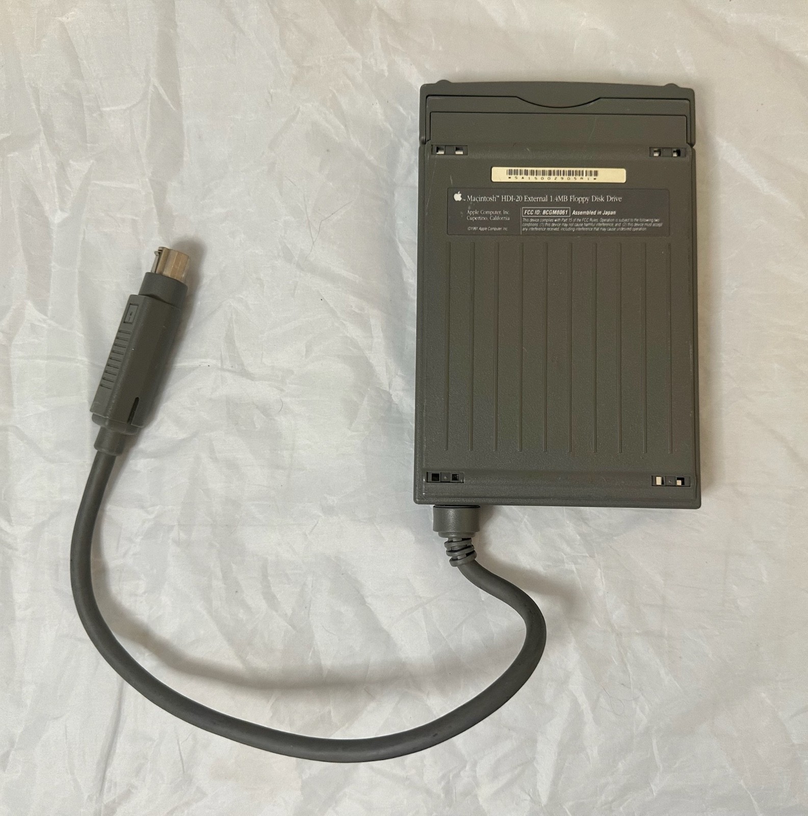 Apple Macintosh HDI-20 External 1.4MB 3.5″ Floppy Disk Drive – Untested