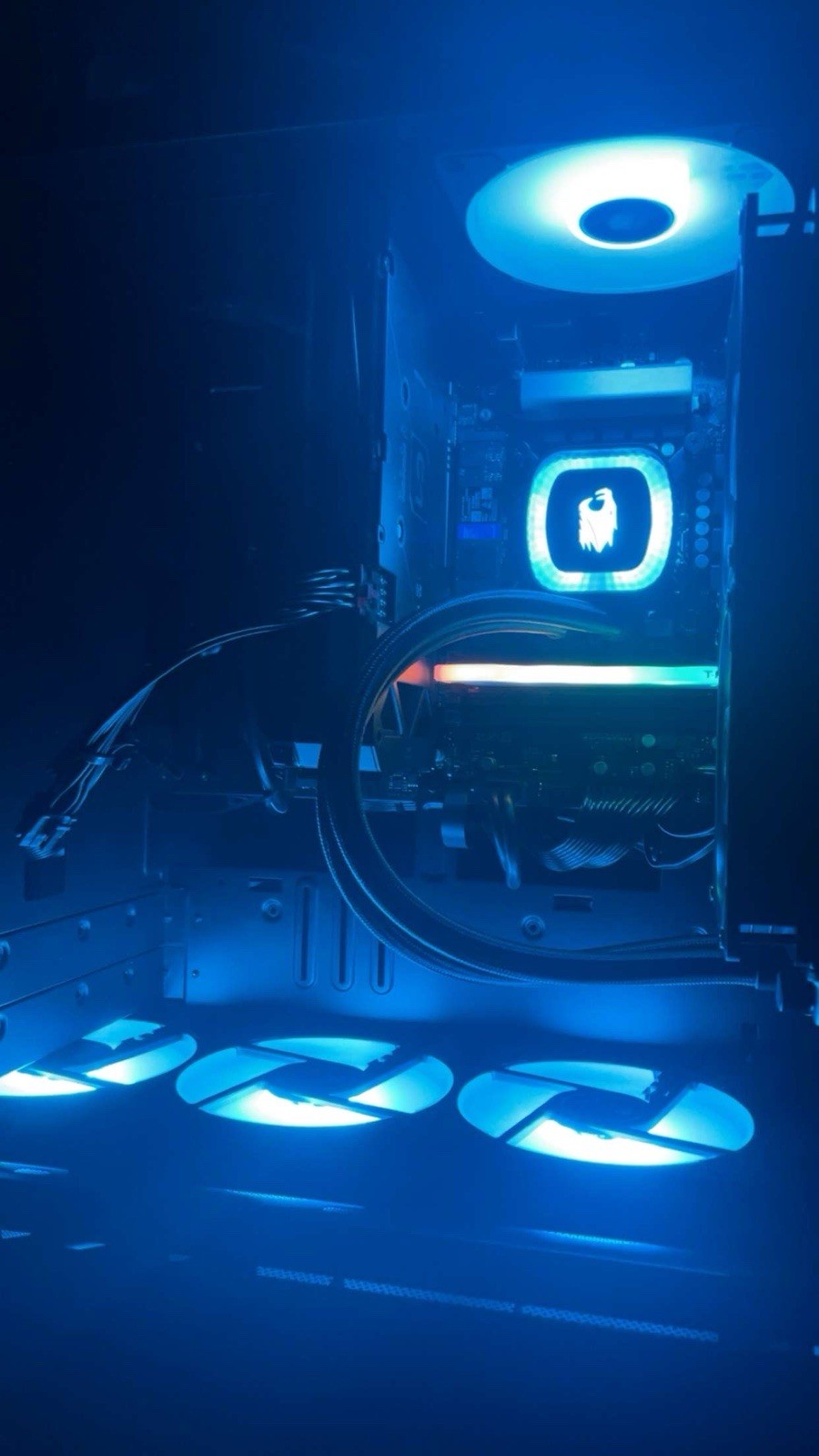 Ibuypower pc, 1b storage, nvidia 4060, 16gb ram ddr5, i7 cpu. Bought for 1200