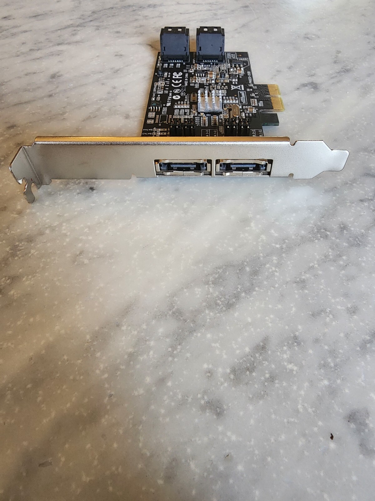 4-Port Hybrid SATA HDD SSD RAID Controller with Port Multiplier Support