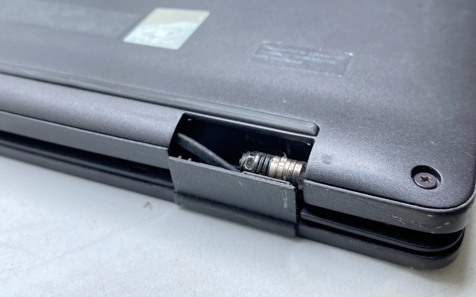Dell Latitude 7330 13.3″ Laptop Intel Core i5-1245U 16GB RAM 256GB SSD