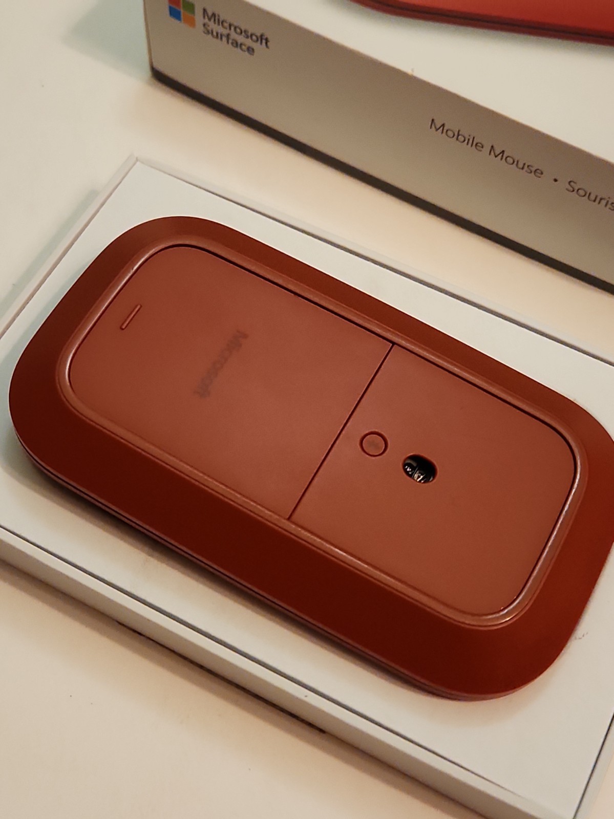 Microsoft Surface Mobile Mouse KGY-00051 Model 1679/1679C Poppy Red