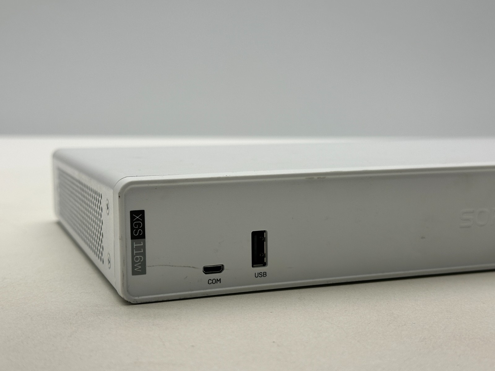 Sophos XGS 116W Security Firewall Appliance