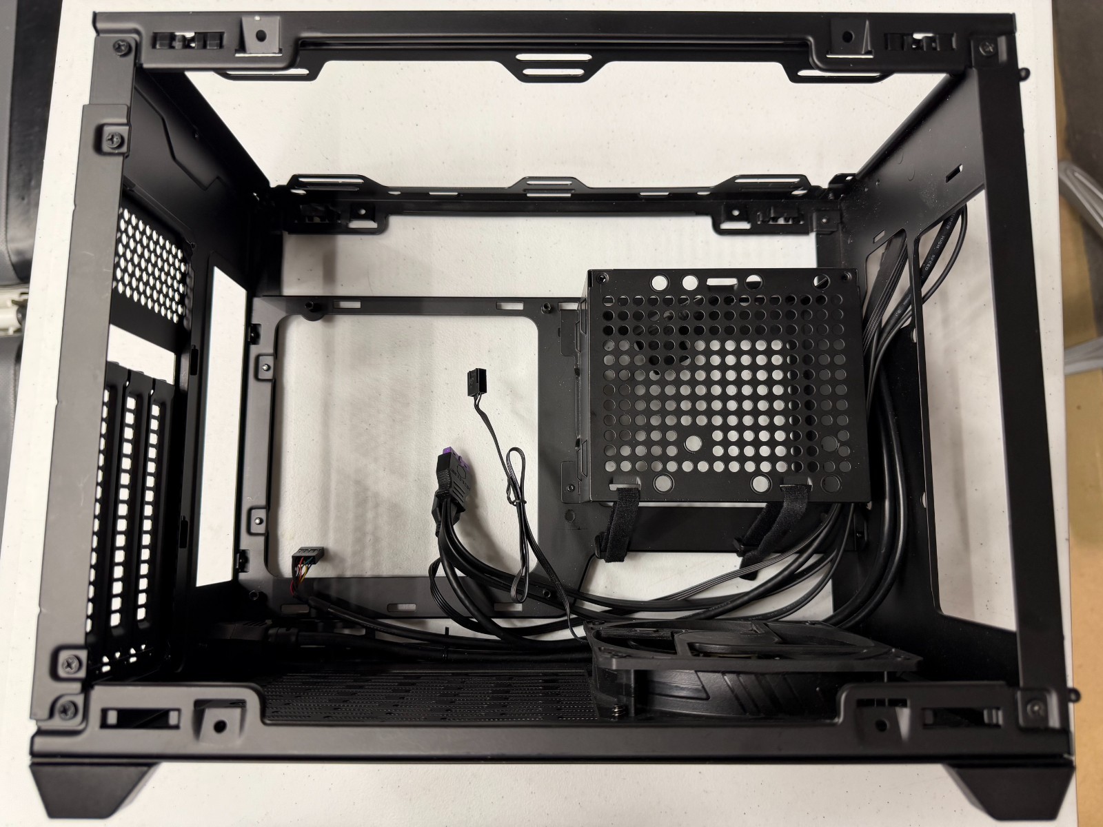 Cooler Master NR200P V2 – black ITX PC case