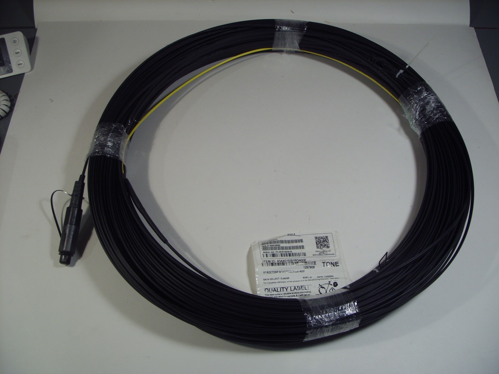 2 – CORNING SINGLE STRAND LOCATABLE FIBER OPTIC DROP CABLE 400ft SC CONNECTORS