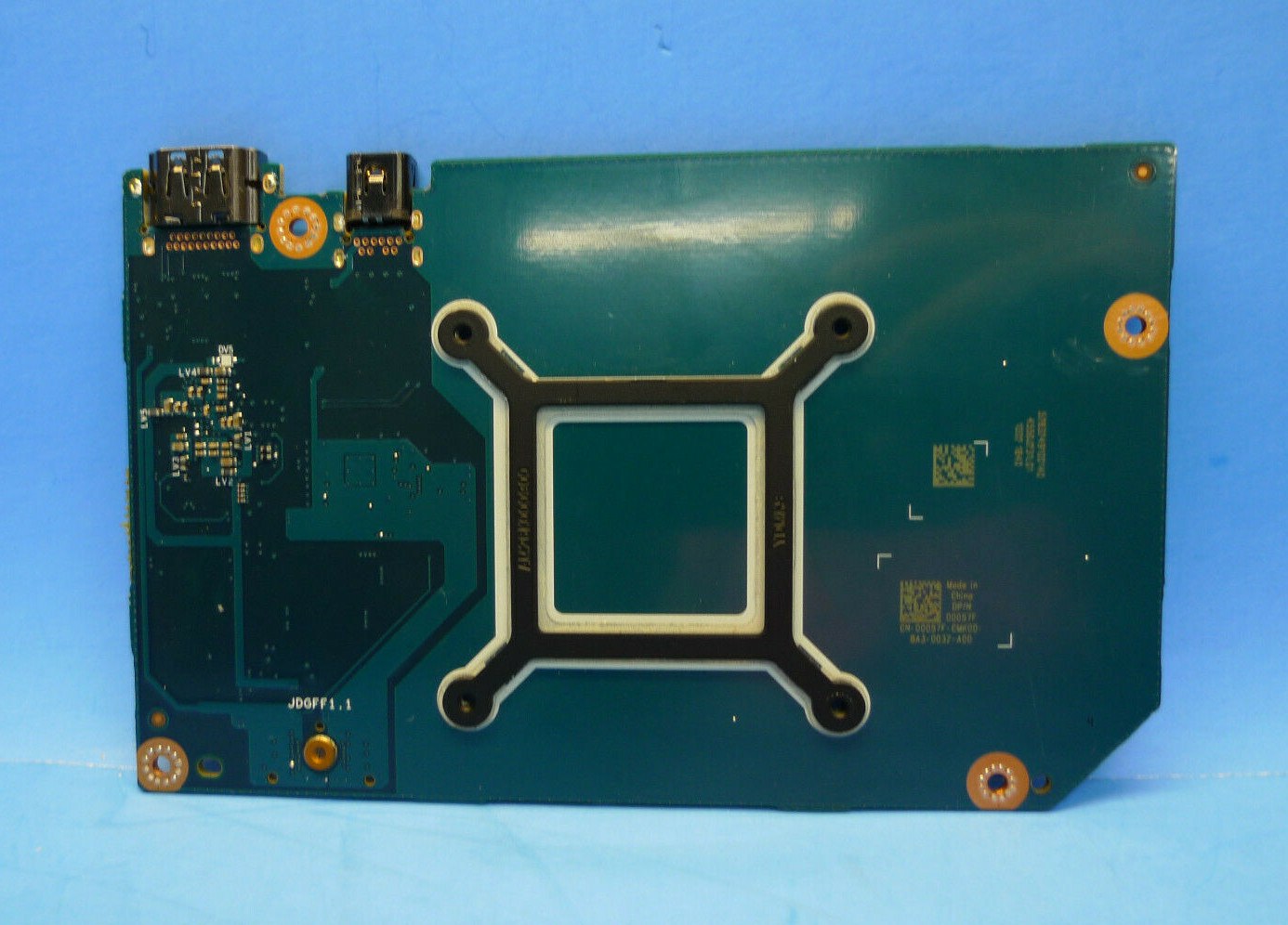 Dell Precision 7730 Video Card Intel UHD Graphics 630 DAP20 LS-F608P 0057F