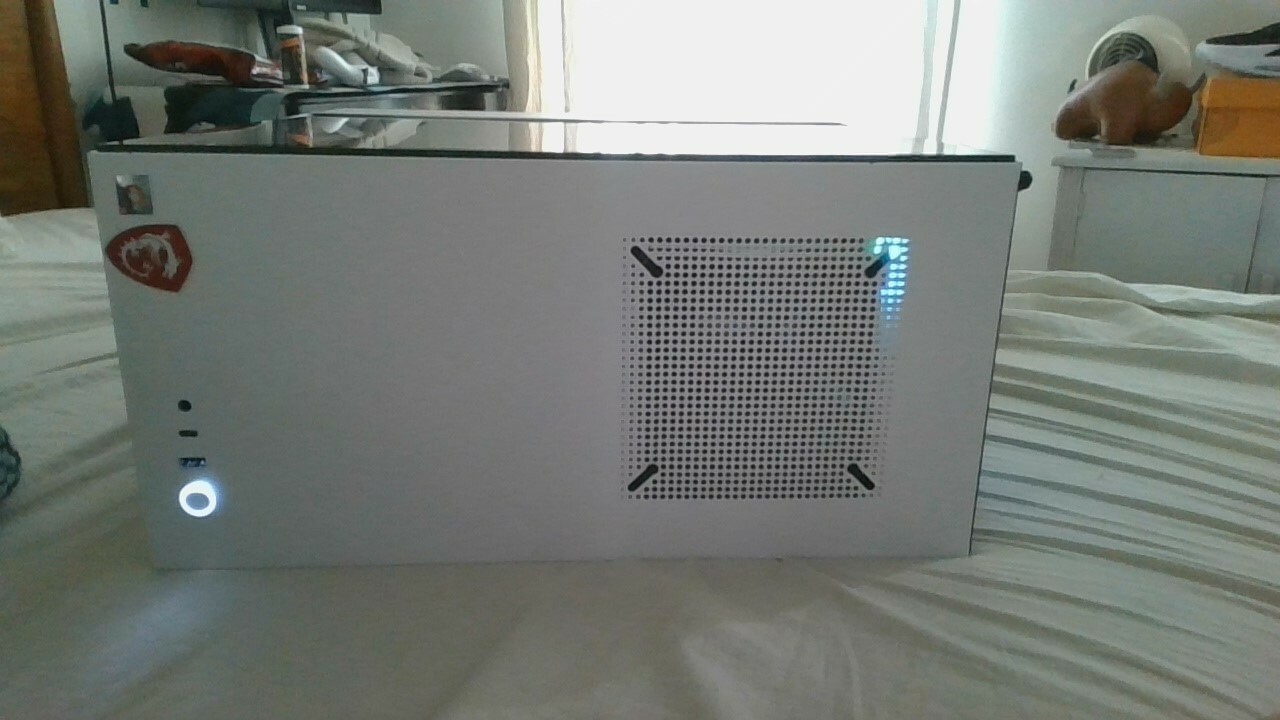Custom gaming pc Amd ryzen 5 2600X processer – parts & details in description