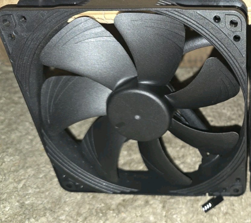 Noctua NF-A14 PWM Chromax Black – 140mm Silent Fans