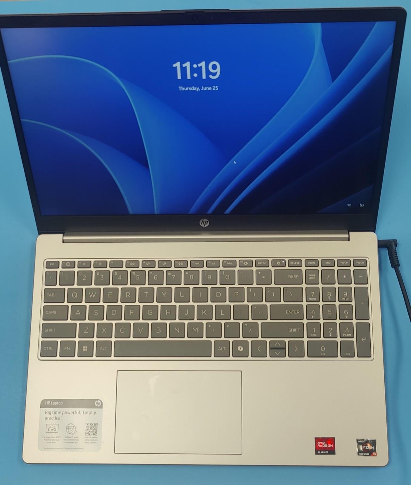 HP Laptop / 15-FC0146dx 15.6 in FHD IPS Ryzen 5 7520U 8GB 512GB SSD Win 11