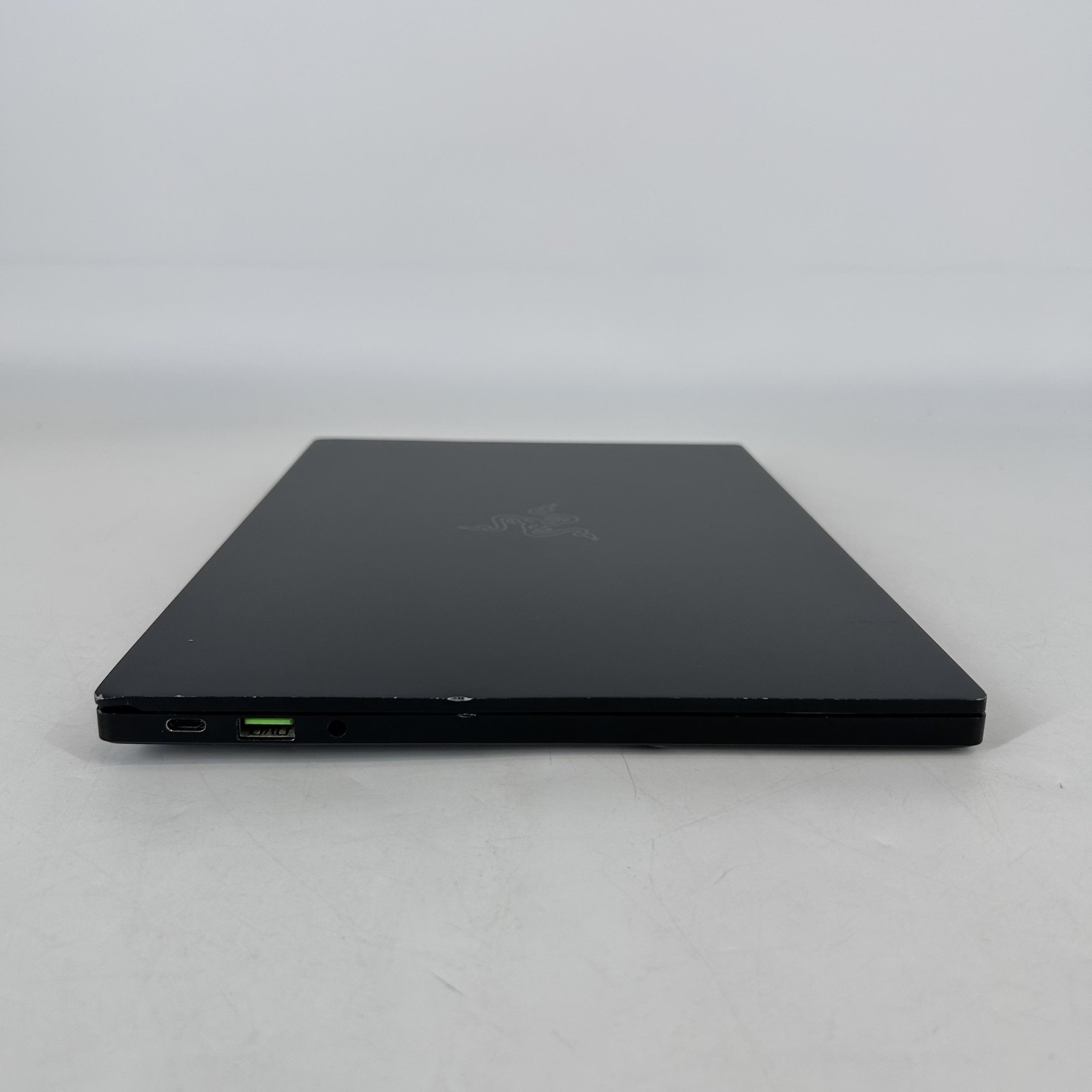 Razer Blade Stealth 13 Black FHD 2017 i7-8565U 1.80GHz 8GB 256GB SSD Good