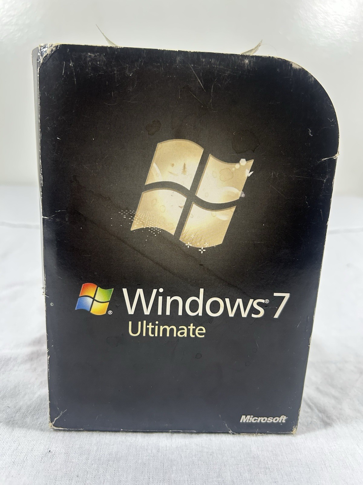 Used Microsoft Windows 7 Ultimate 32 Bit / 64 Bit Full Box 1 User