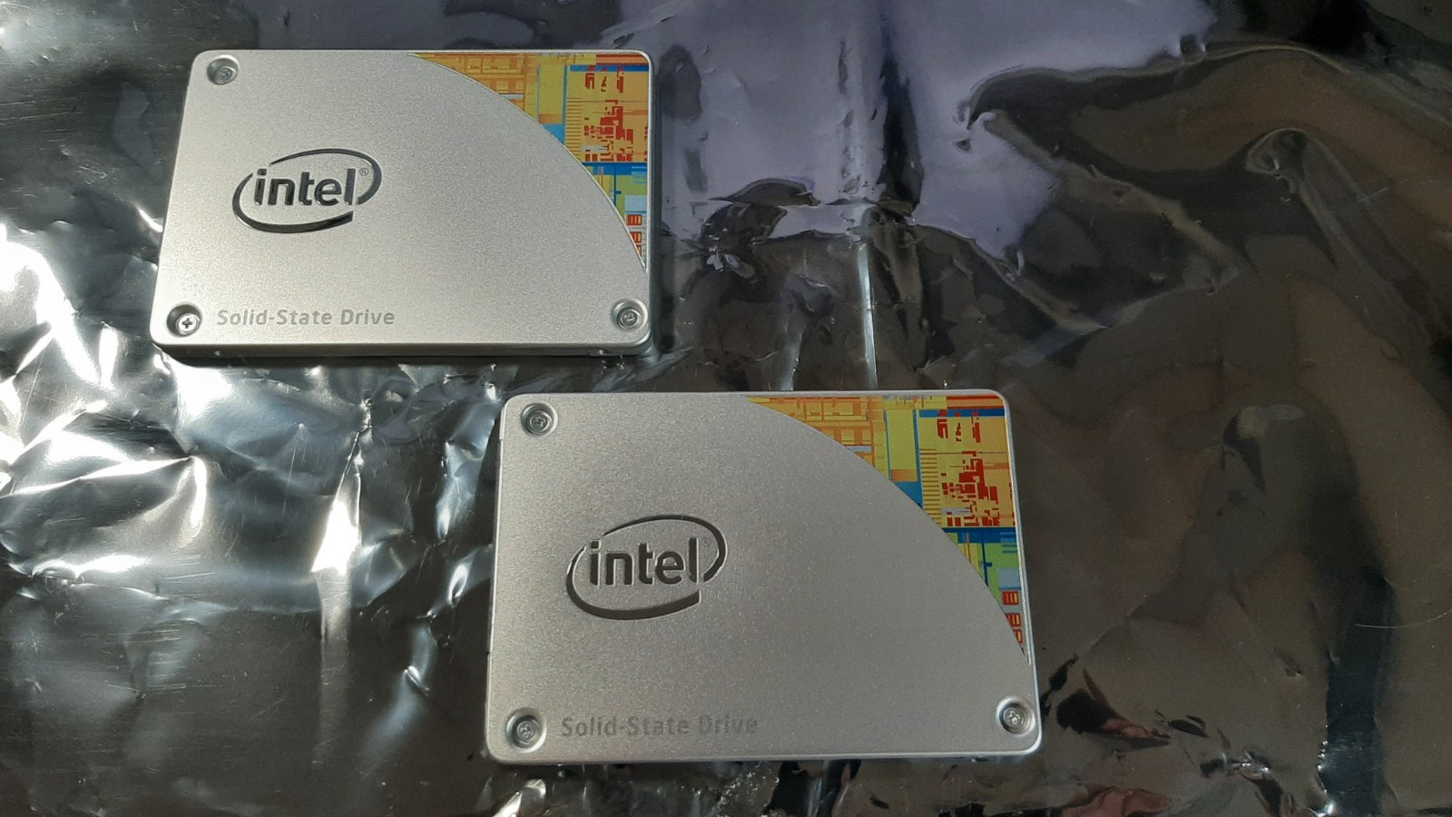 SET OF 2 – INTEL 530 SERIES 480GB SSD DRIVES – 100% LIFE REMAINING – FREE SHIP!!