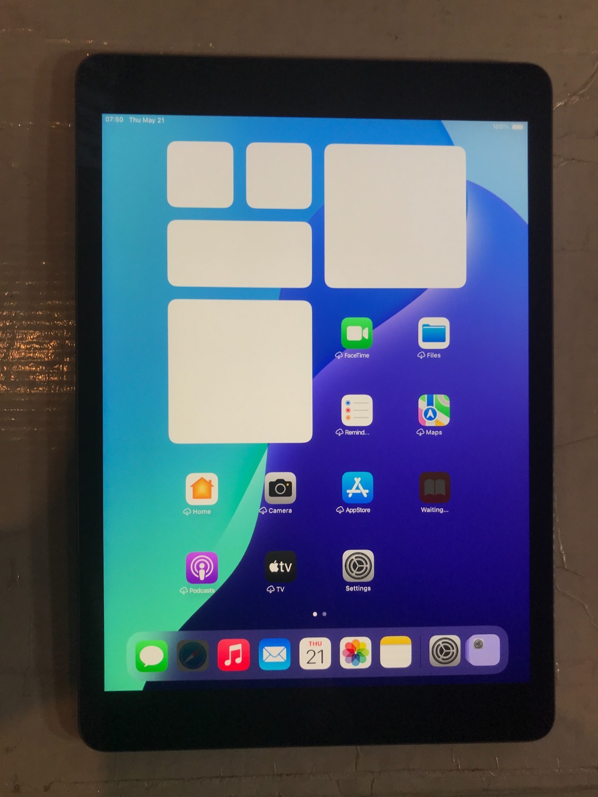 Apple iPad 10.2 9th Gen 64GB Space Gray MK2L3LL/A USED #309