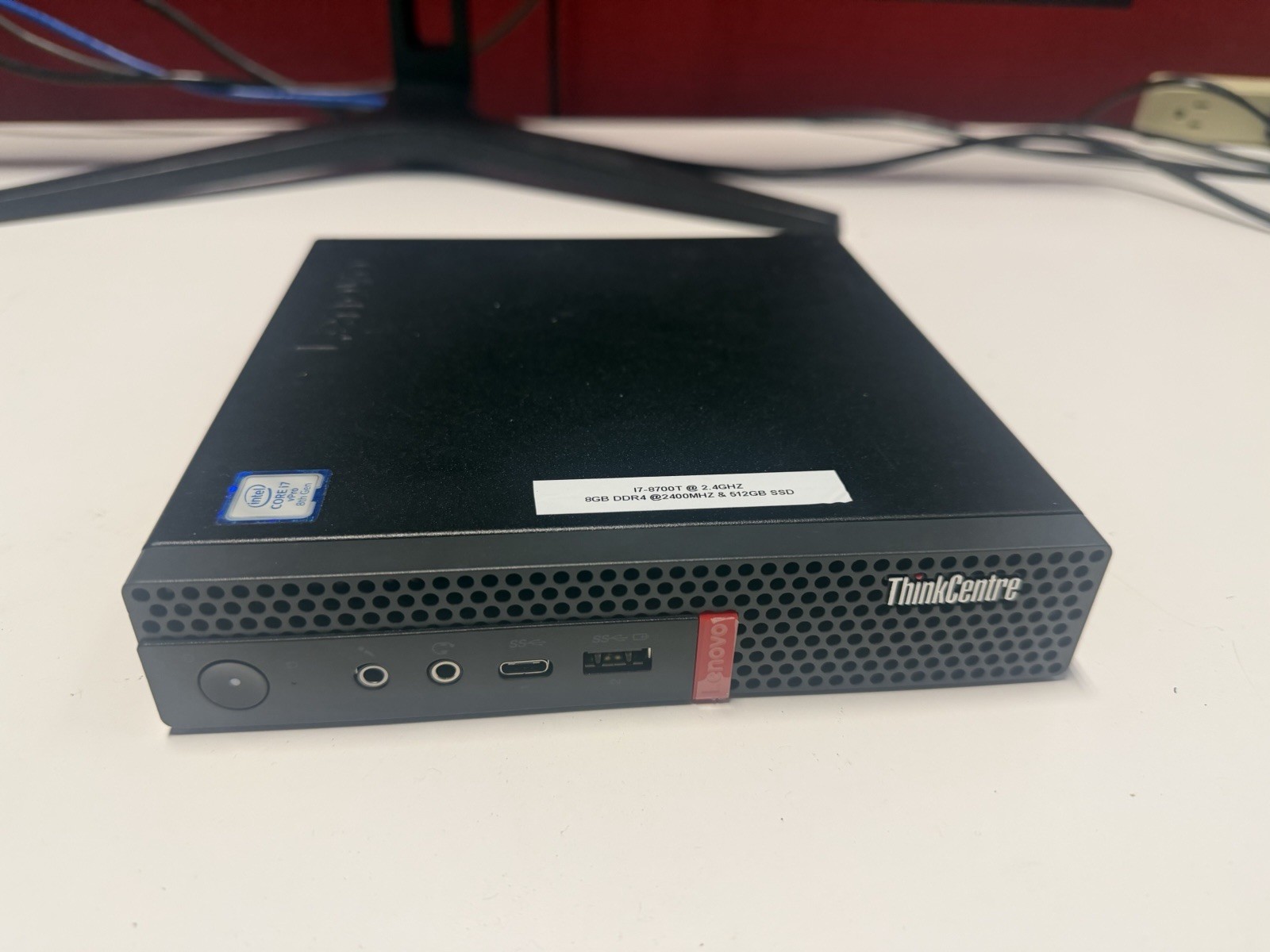 Lenovo ThinkCentre M920q Tiny — i7-8700T / 8GB (2400) / 512GB SSD