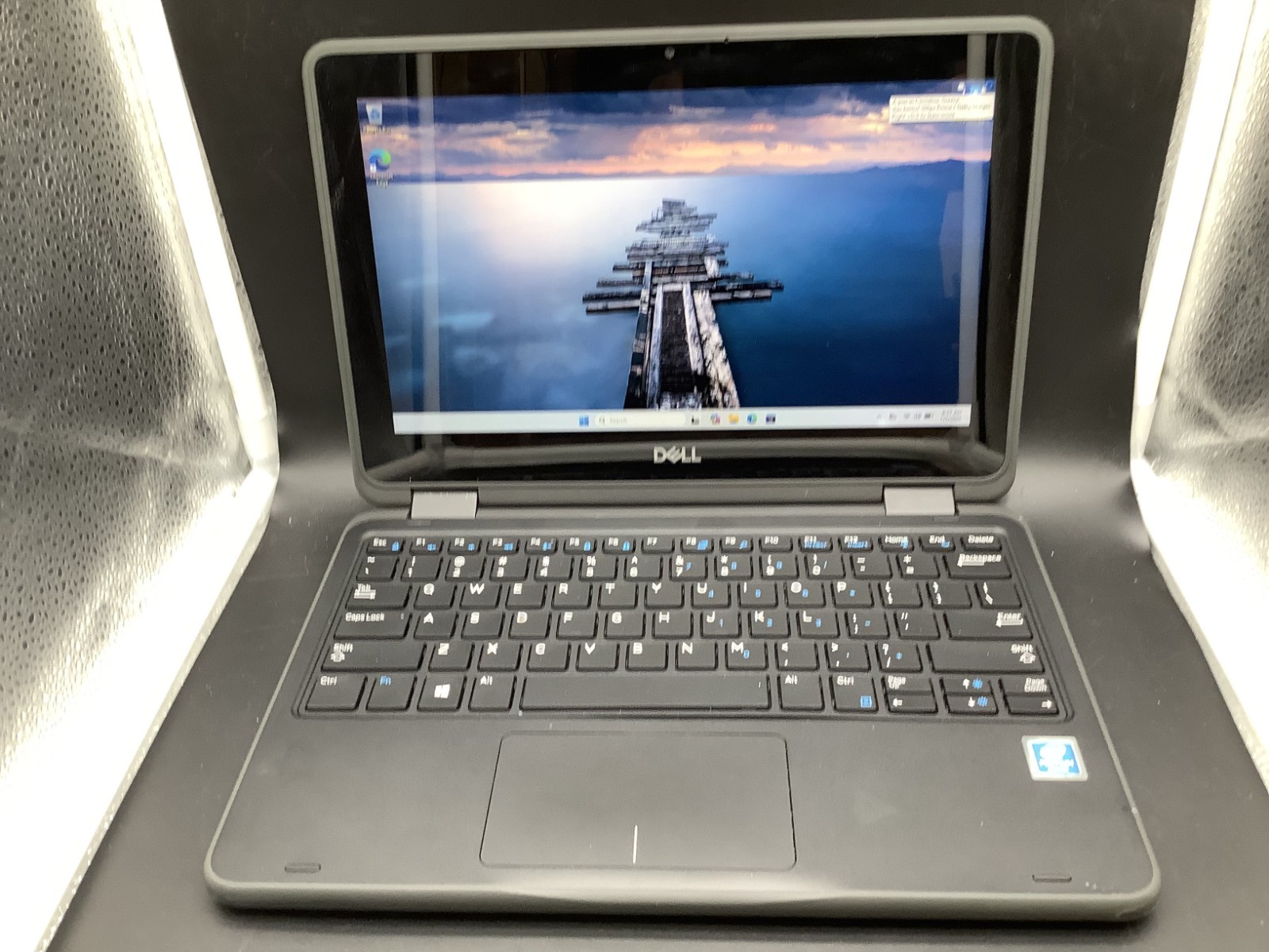 Dell Latitude 3190 2-in-1 Pentium Silver N5030 1.10GHz 4GB RAM 128GB SSD C Grade
