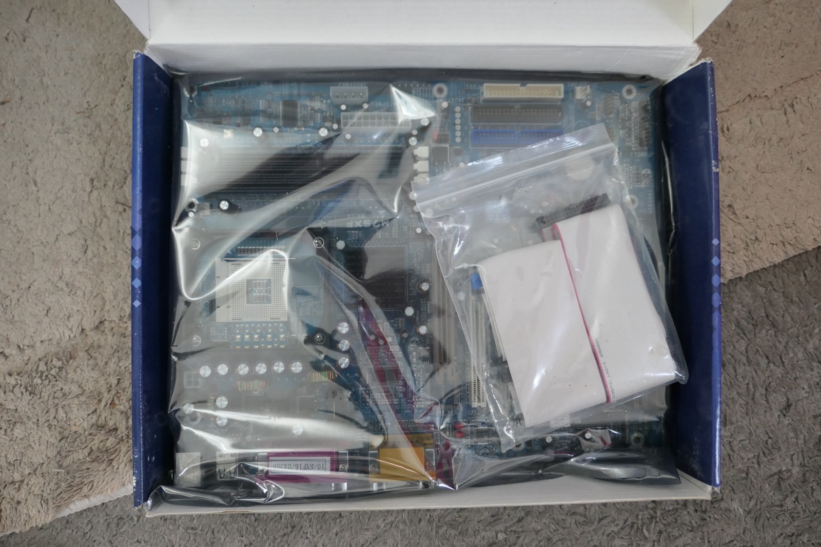 BRAND NEW BIOSTAR M7SXF PGA478 3x DDR AGP 5x PCI ATX MAINBOARD MOTHERBOARD Vtg.