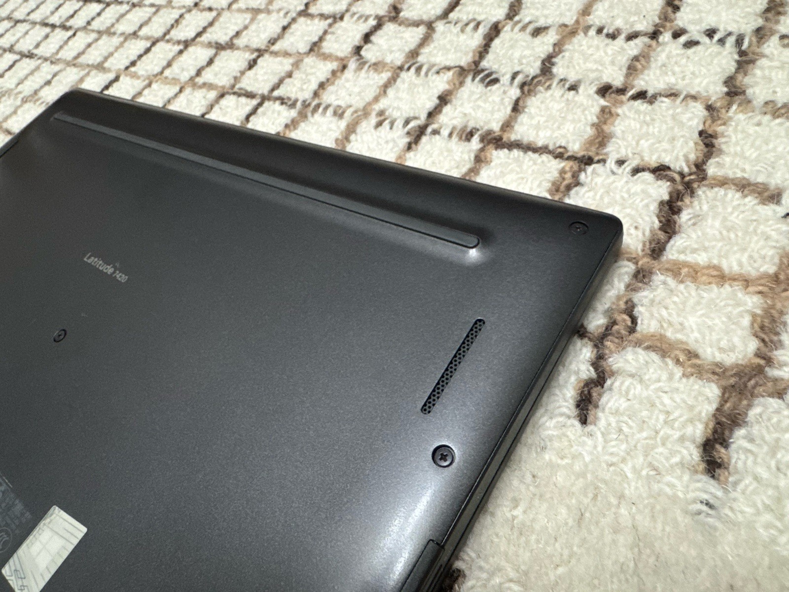 Dell Latitude 7420 14″ i7-1185G7 @ 3.0GHz 256GB SSD, 16GB RAM – Free Shipping!