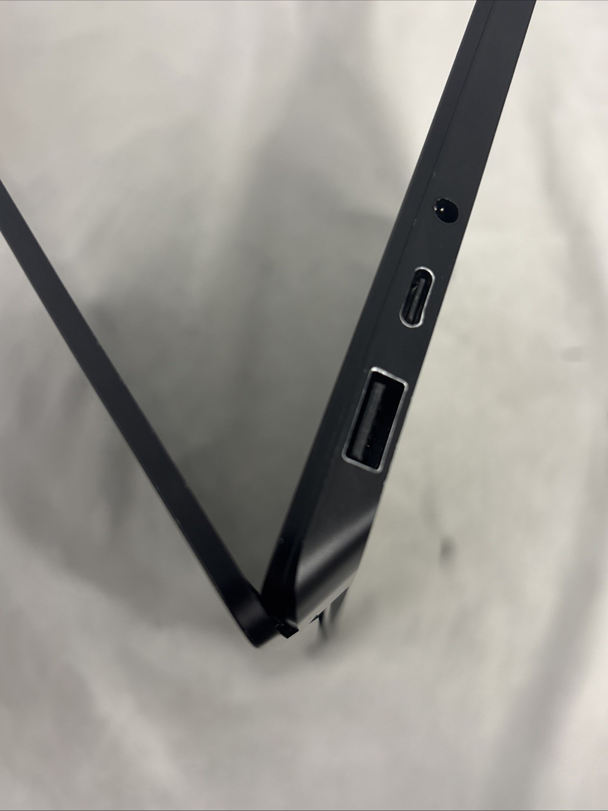 Microsoft Surface Laptop 5 13.5” (512GB, Intel Core i7 12th, 16GB RAM) – Black