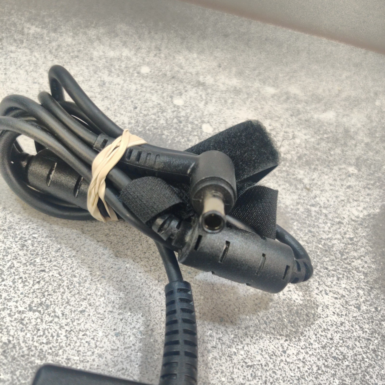 OEM HP 120W Genuine 19.5V 6.15A 730982-012 , 908077-001, spare 826554-001