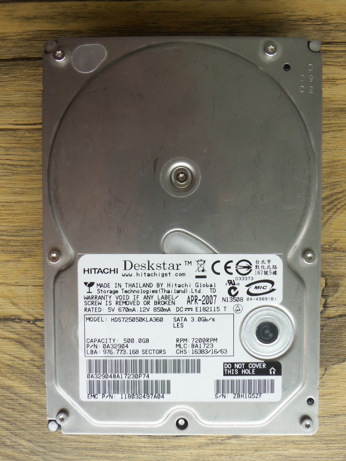 Hitachi Deskstar 500GB 3.5″ SATA II 3.0Gb/s HDD 7200 RPM HDS725050KLA360