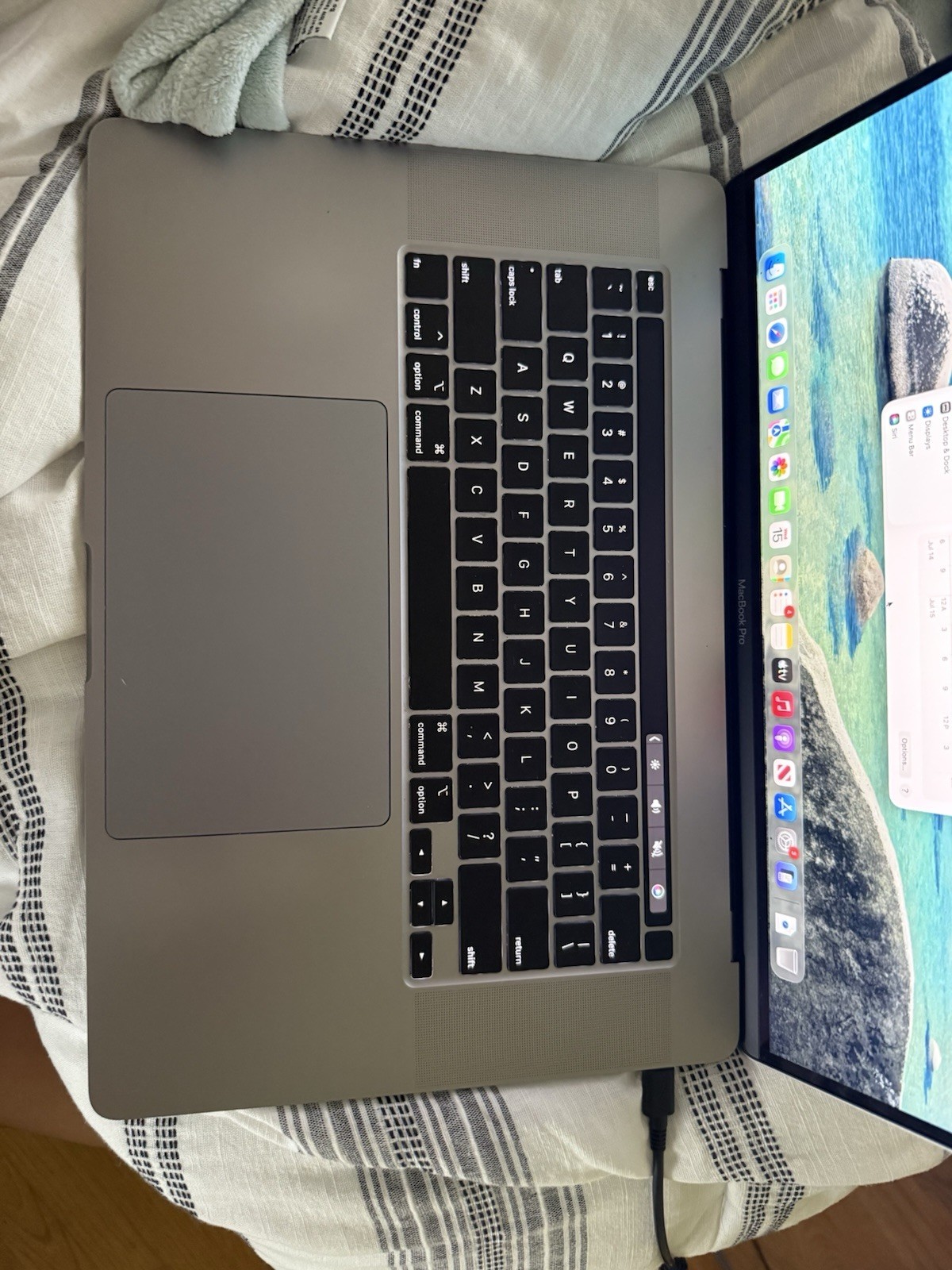 Apple MacBook Pro 16in 2019 i7 2.6GHz 16GB 256GB SSD macOS Space Gray
