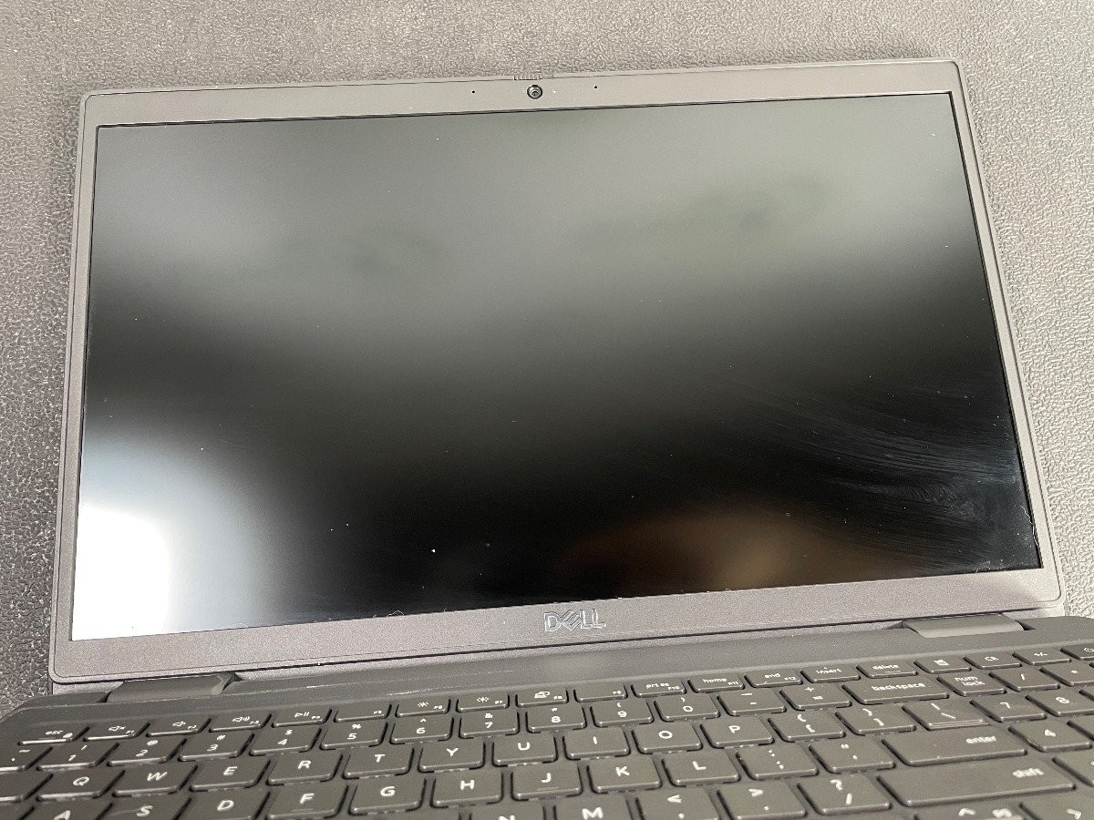 Dell Latitude 3520 15.6″ i5-1145G7 2.6GHz 8GB 256GB NVMe Win11 Pro – READ
