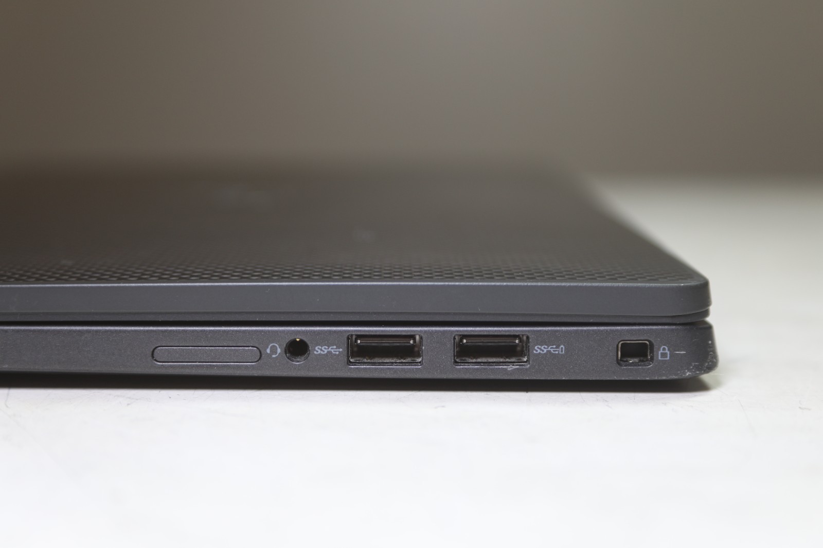 Latitude 7410 Intel(R) Core(TM) i7-10610U CPU @ 1.80GHz-32GB RAM-1TB NVMe-WIN 11