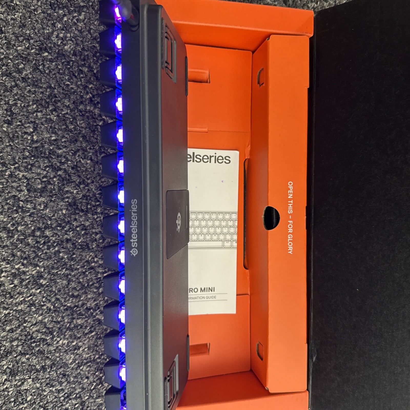 SteelSeries Apex Pro Mini Gaming Keyboard in 60% Form Factor 648020