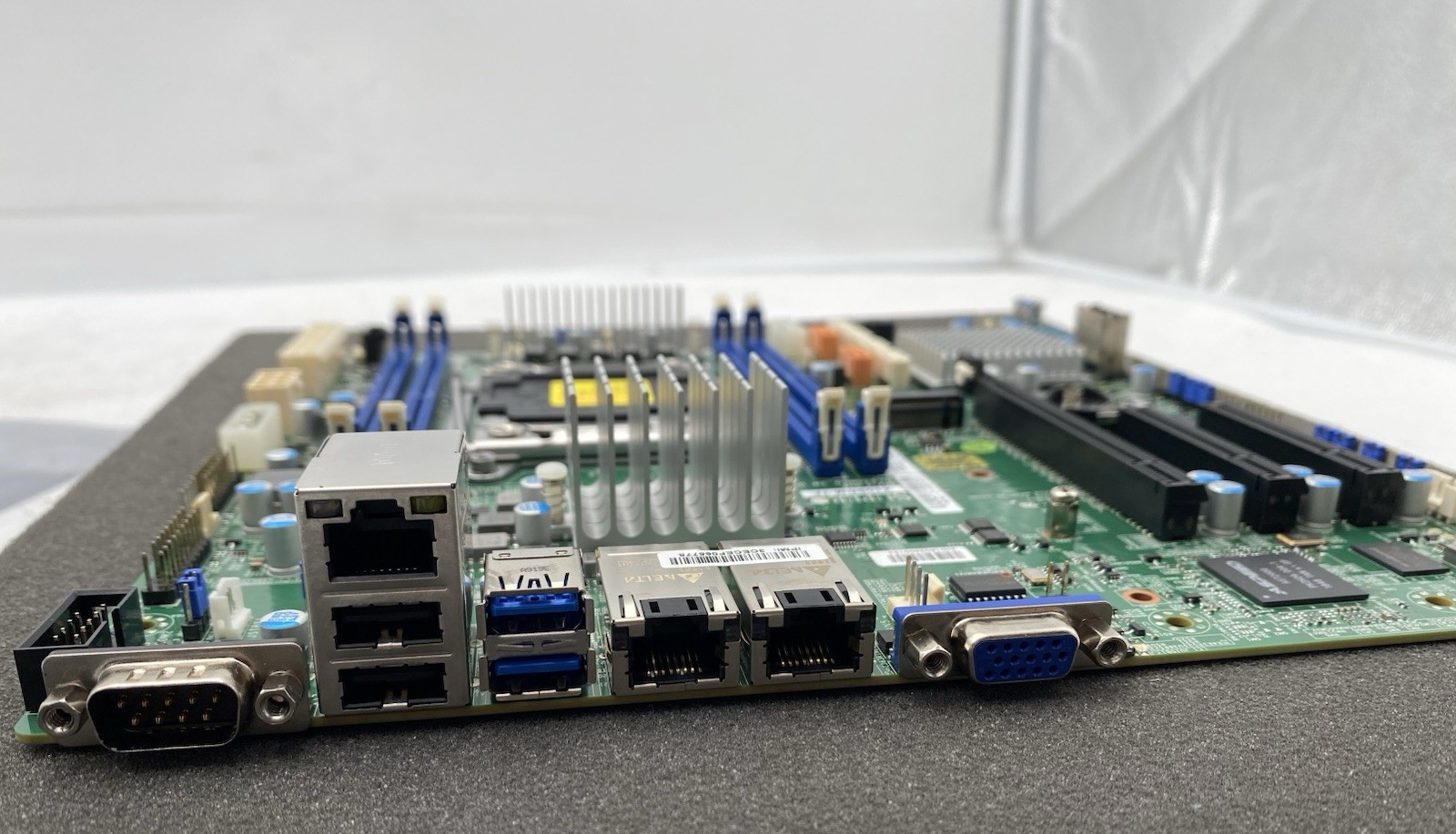 Supermicro X10SRM-TF mATX Socket LGA2011-3 mATX Motherboard