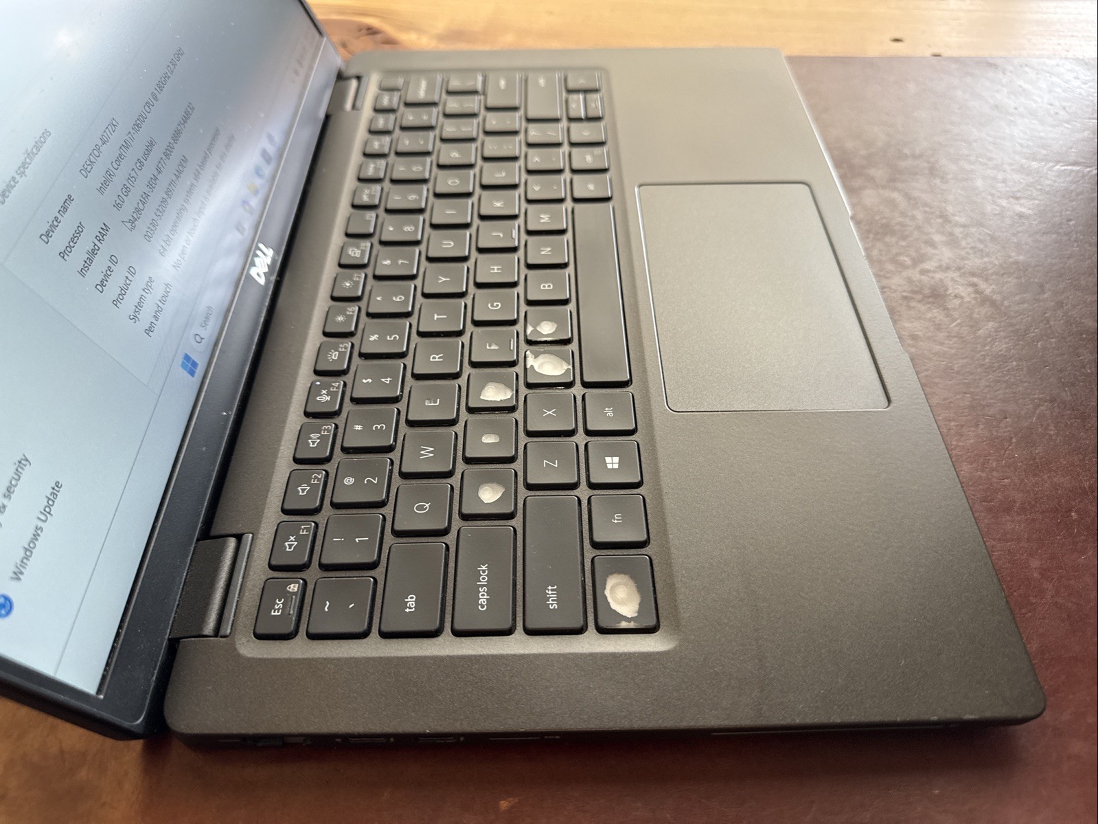 Dell Latitude 7410 14in FHD i7-10610U – 16GB RAM 256GB SSD – WORN KEYBOARD