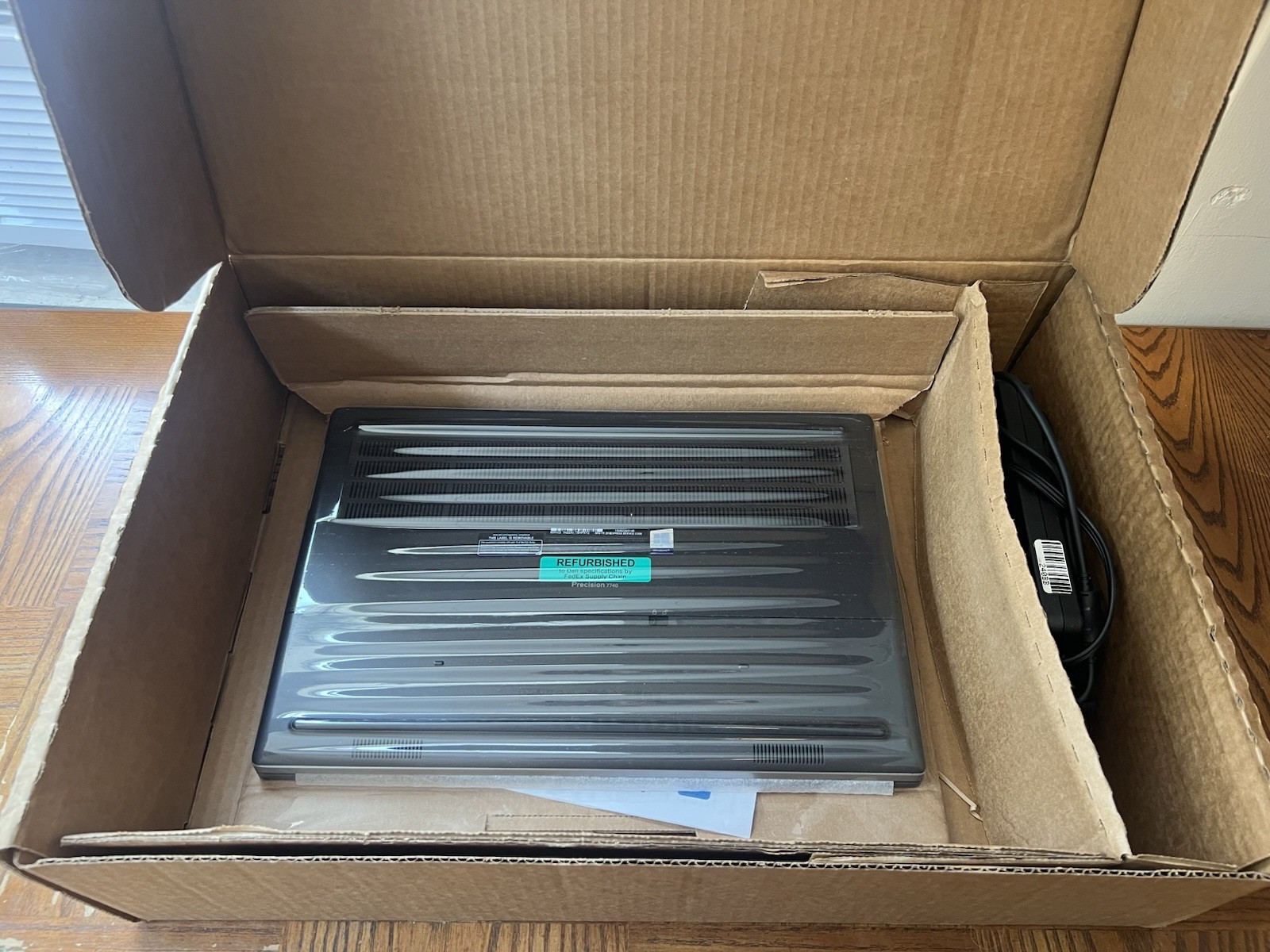 Dell Precision 7740 Laptop, i9-9980HK, 32 GB RAM, 1tb SSD NVIDIA Quadro RTX 3000