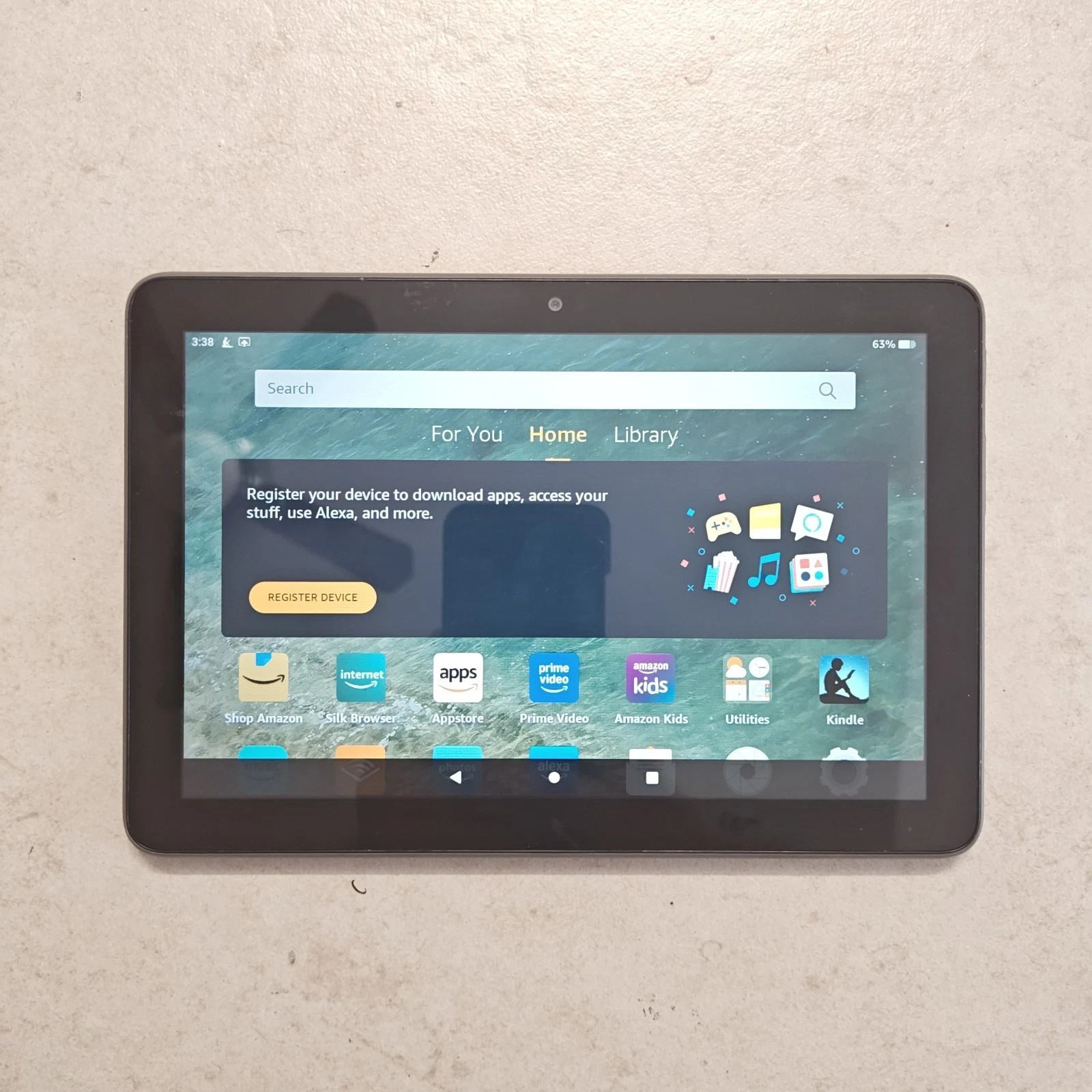 Amazon Fire HD 8 Plus (2022; 12th Gen) R2SP9T Tablet (Wi-Fi) – 32GB Gray