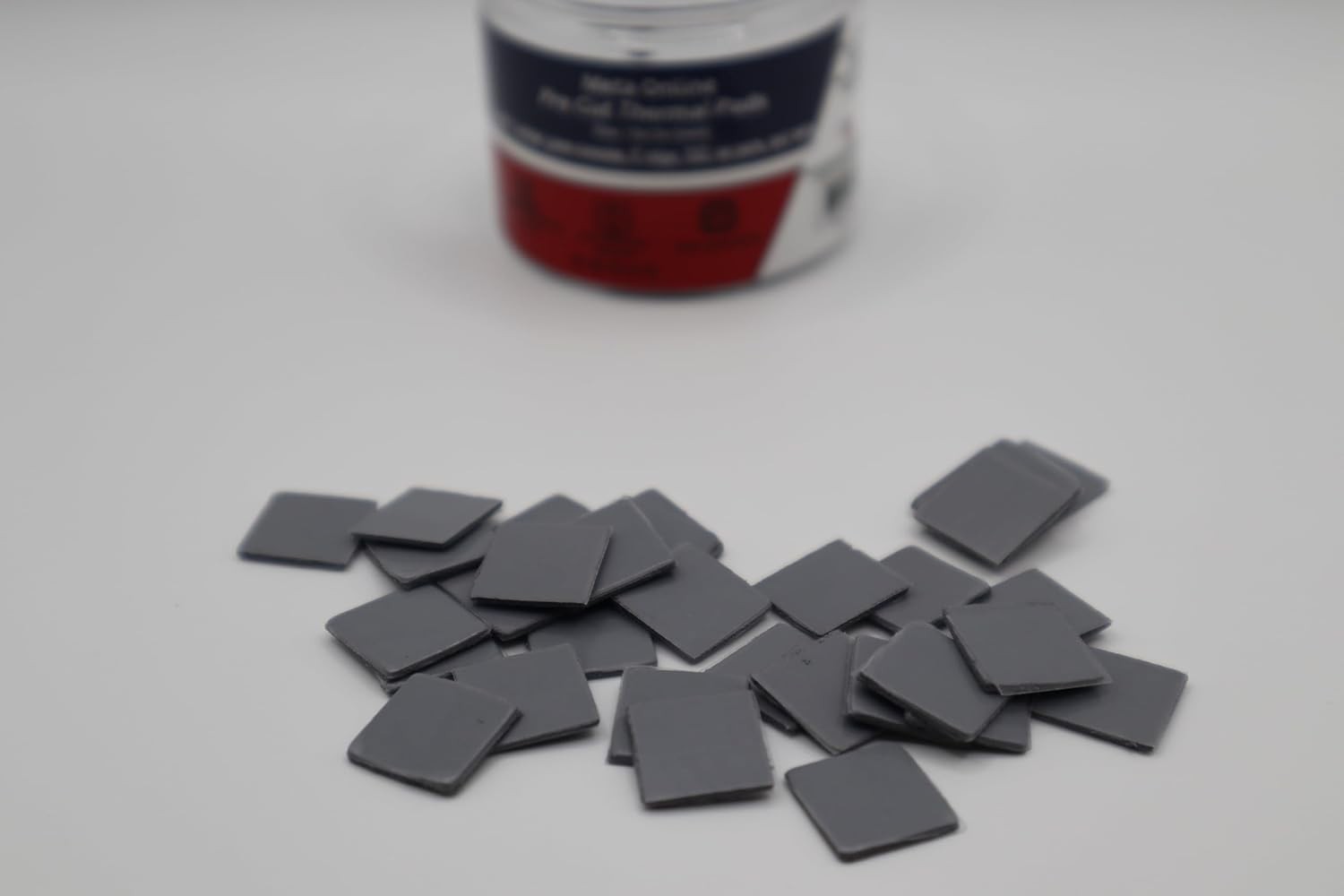 100pcs Thermal Pads 12x12x1mm Pre-Cut Silicone – PS5 GPU RAM IC Cooling Heatsink