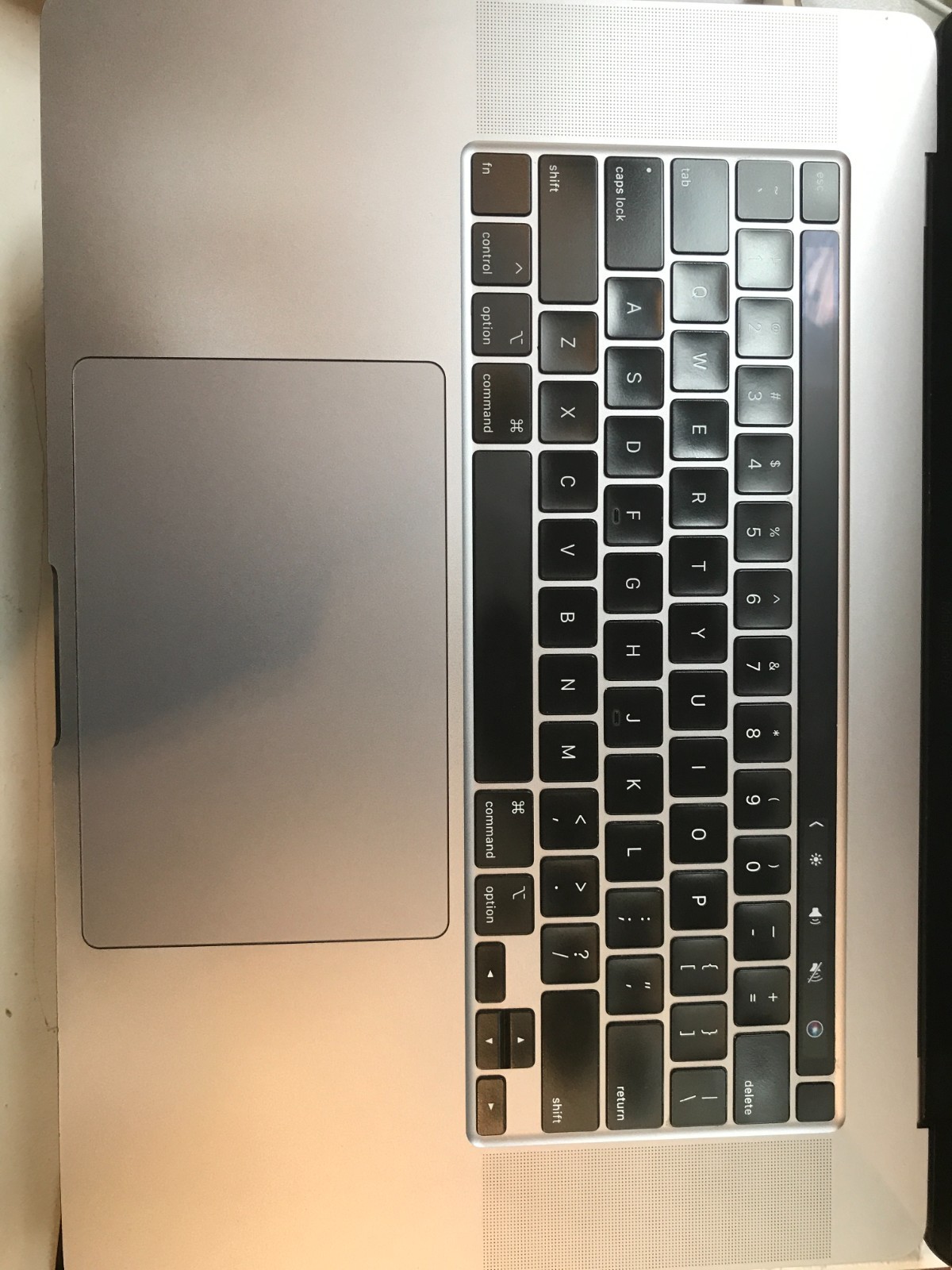 Apple MacBook Pro A2141 2019 16″ i7 2.6GHz 16GB 512GB Gray Service Battery #178