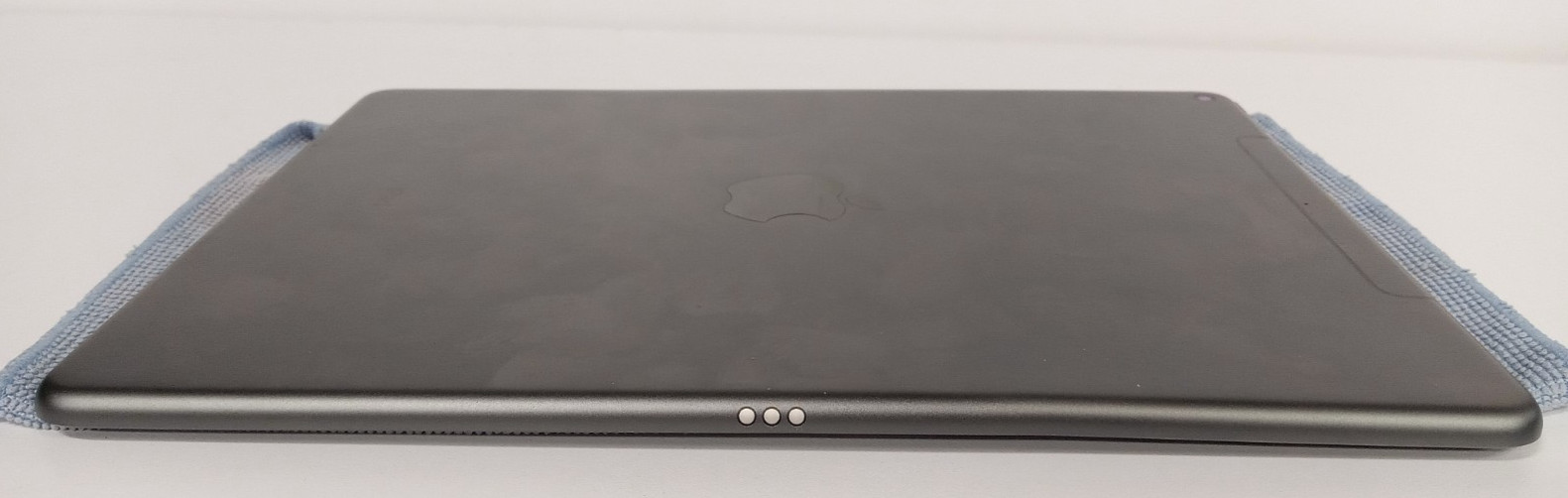 Apple iPad Air 3rd Generation (64GB, Space Gray, Unlocked) – Fully Functional!