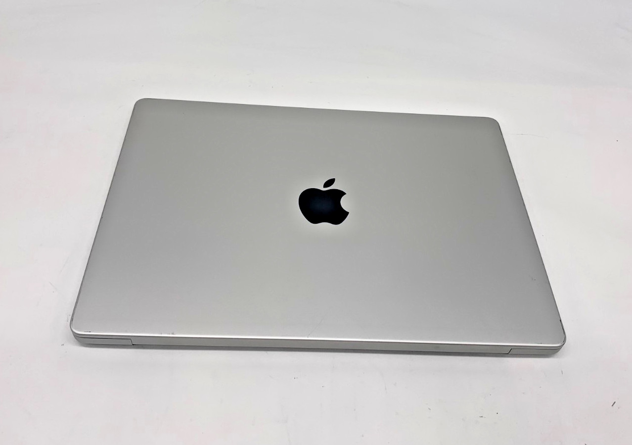 Apple MacBook Pro 14″ 2023 A2992 M3 Pro 4.05GHz 512GB SSD 36GB DDR5 SILVER B