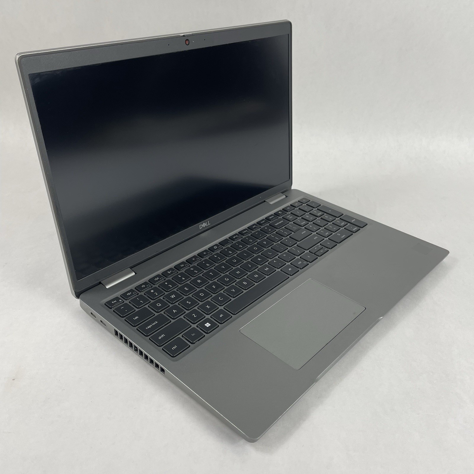 Dell Latitude 5520 15.6″ i5-1145G7 2.60 GHz 16 GB RAM No SSD/OS/AC