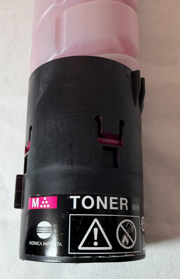 Konica Minolta Magenta Toner Bottle OEM Model Unknown See Photos – Open Box