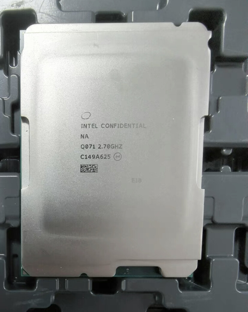 Intel Xeon Platinum 8462Y+ ES 2.7 GHz 32C/64T 60MB 270W LGA4677 CPU Processor