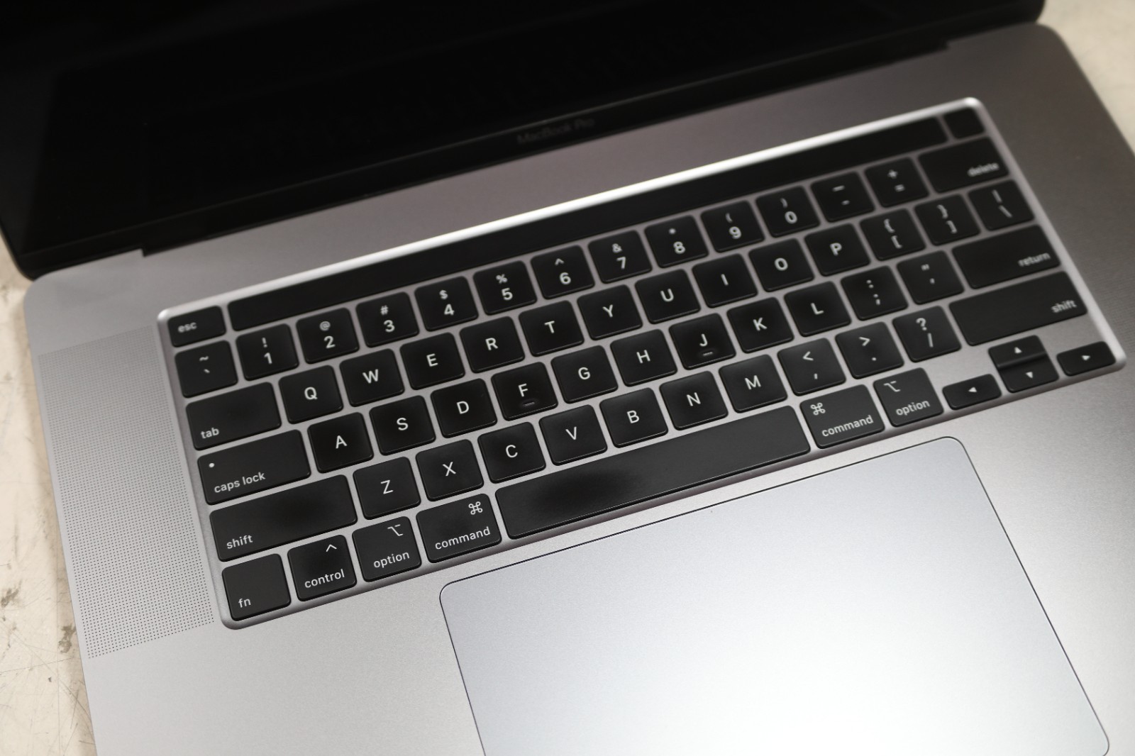 MacBook Pro (A2141) Intel Core i9-9980HK CPU 2.40GHz-32GB RAM-1TB SSD-TahoeOS
