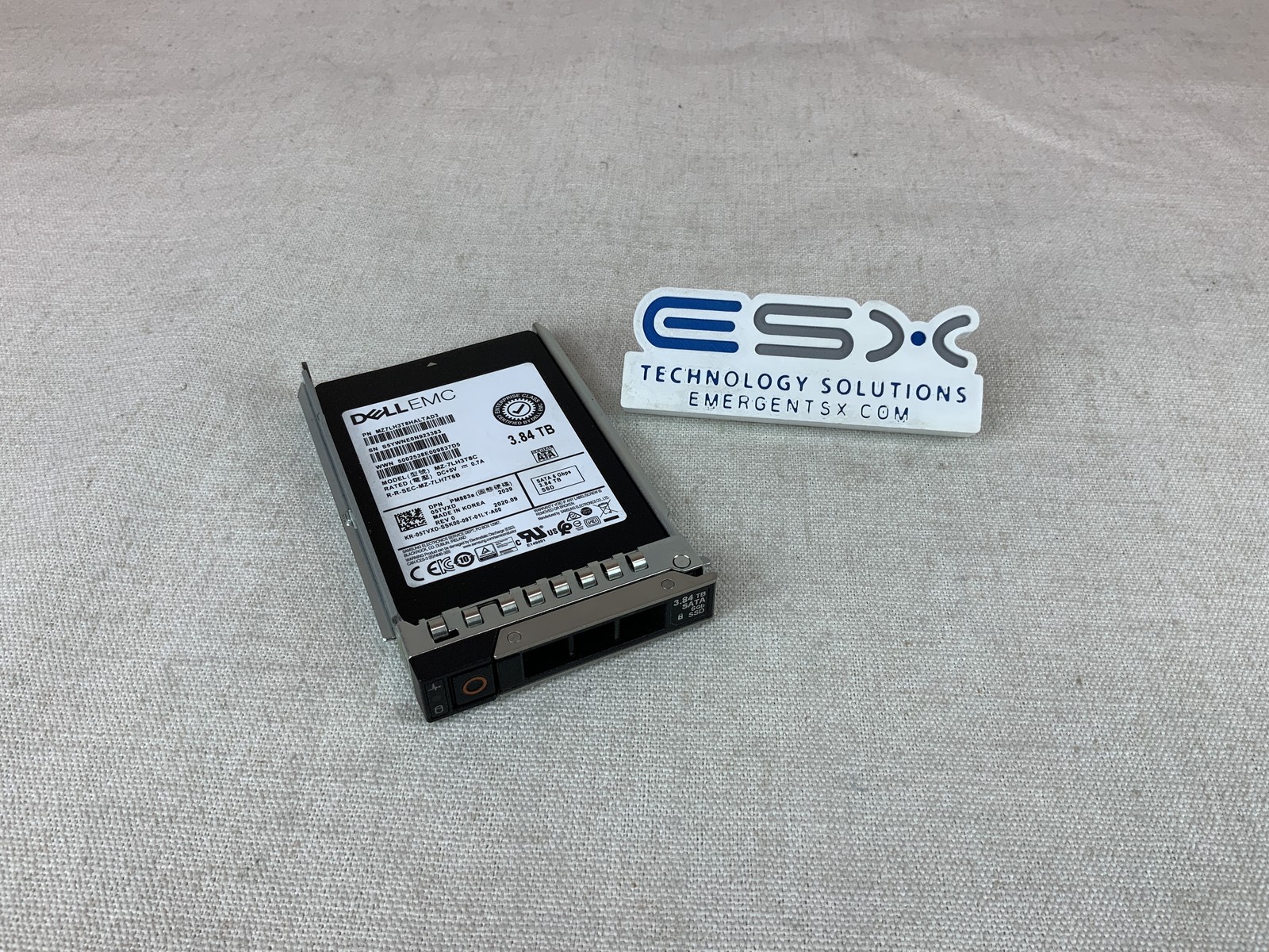 Dell 5TVXD 3.84TB 6Gb/s 2.5″ SATA Read Intensive SSD MZ7LH3T8HALTAD3 14G 99%+