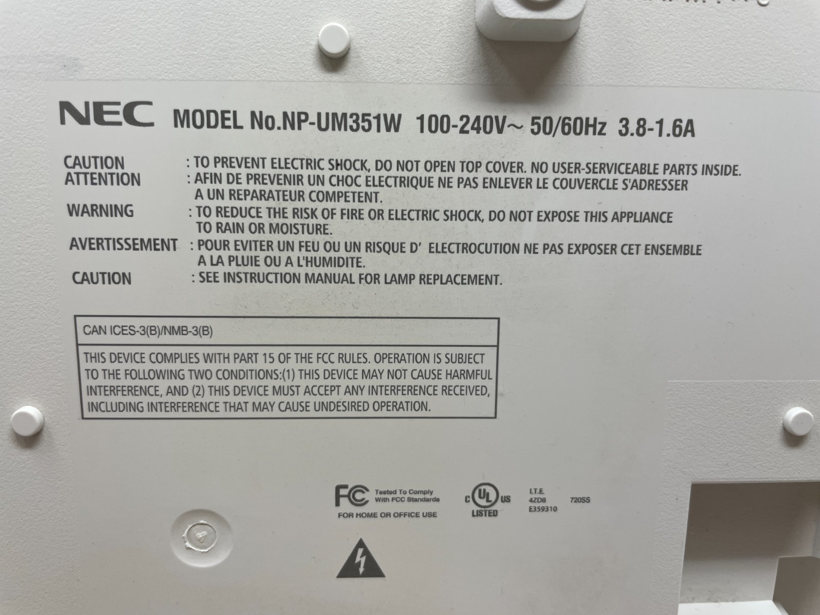 REPAIR UNIT: NEC NP-UM351W Ultra Short Throw 3LCD Projector – 820 Lamp Hours